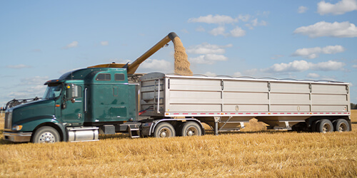 Dry Bulk Truck hauling